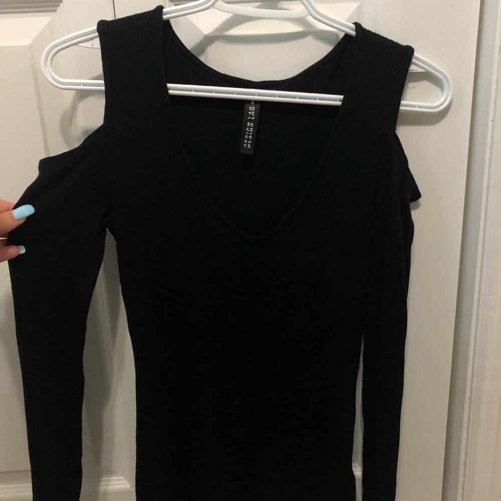 Black v-neck with cold shoulder cut outs